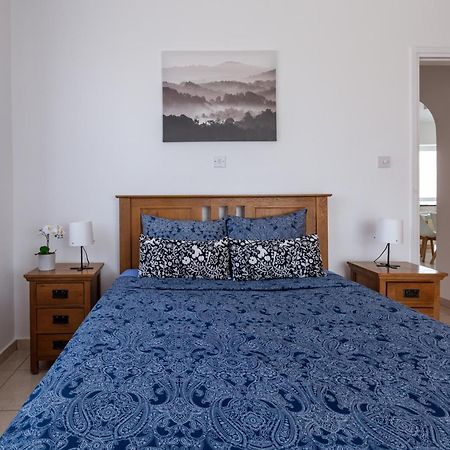 Beautiful 2 Bed Apartment In Paphos Cyprus Εξωτερικό φωτογραφία