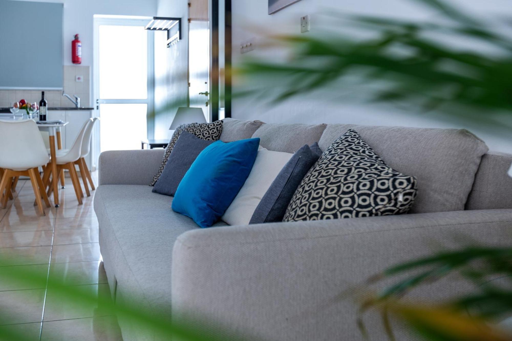 Beautiful 2 Bed Apartment In Paphos Cyprus Εξωτερικό φωτογραφία