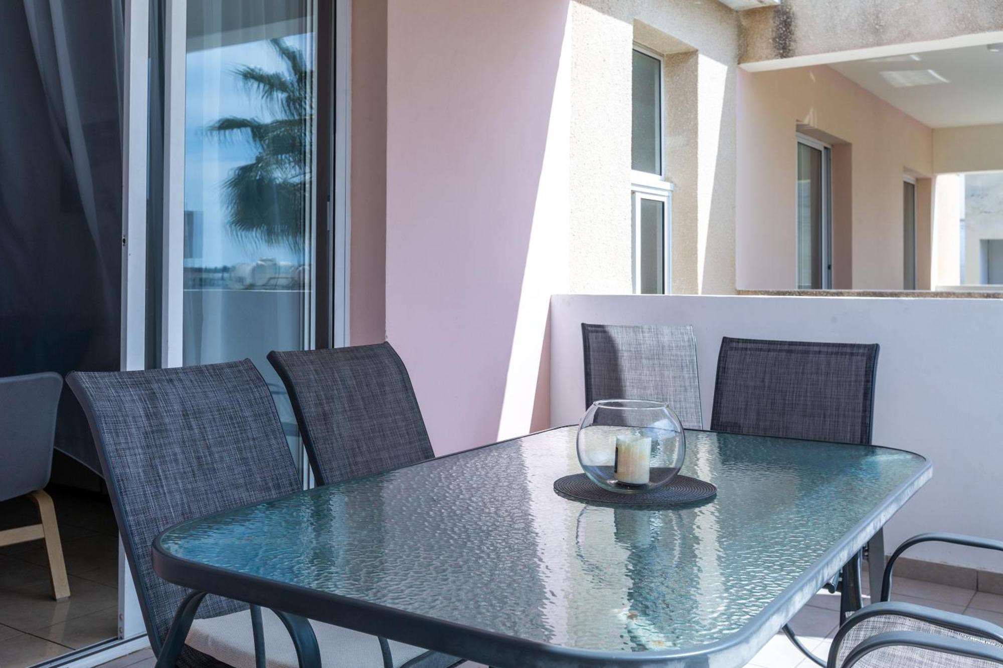 Beautiful 2 Bed Apartment In Paphos Cyprus Εξωτερικό φωτογραφία