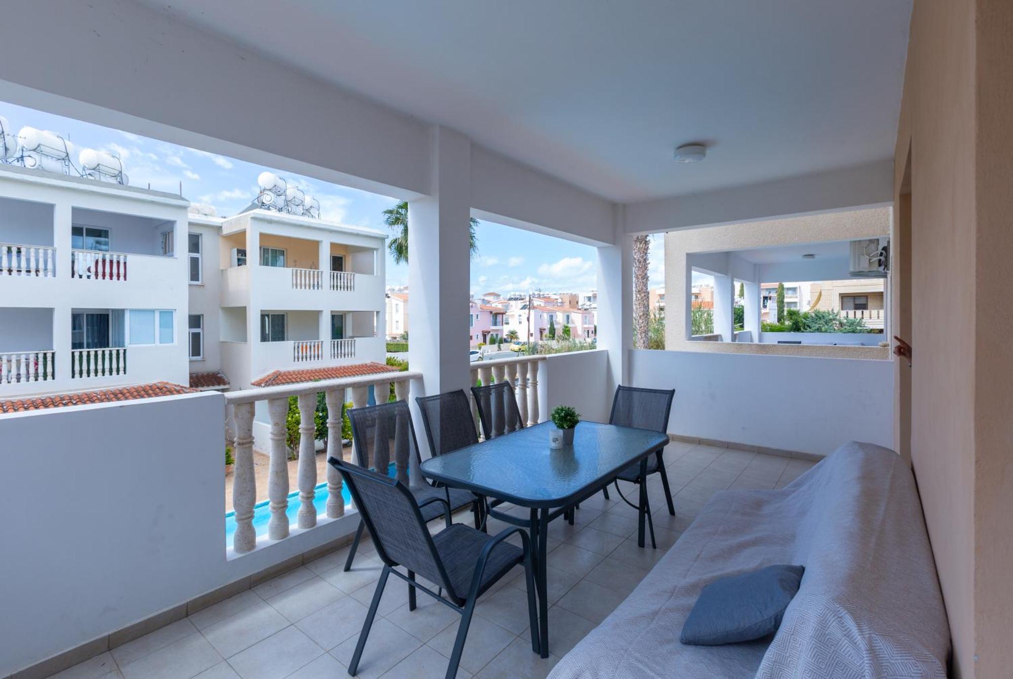 Beautiful 2 Bed Apartment In Paphos Cyprus Εξωτερικό φωτογραφία